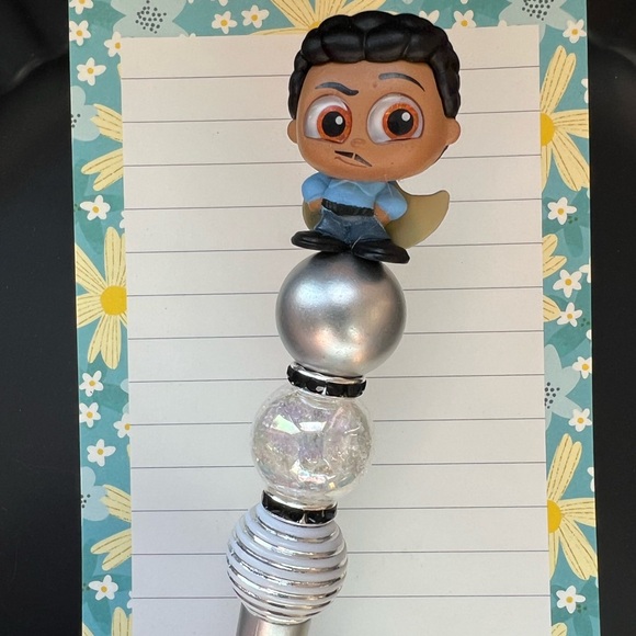 Personalized “Lando Calrissian” Beaded Pen-Disney Doorables Star Wars Collection - Picture 1 of 5